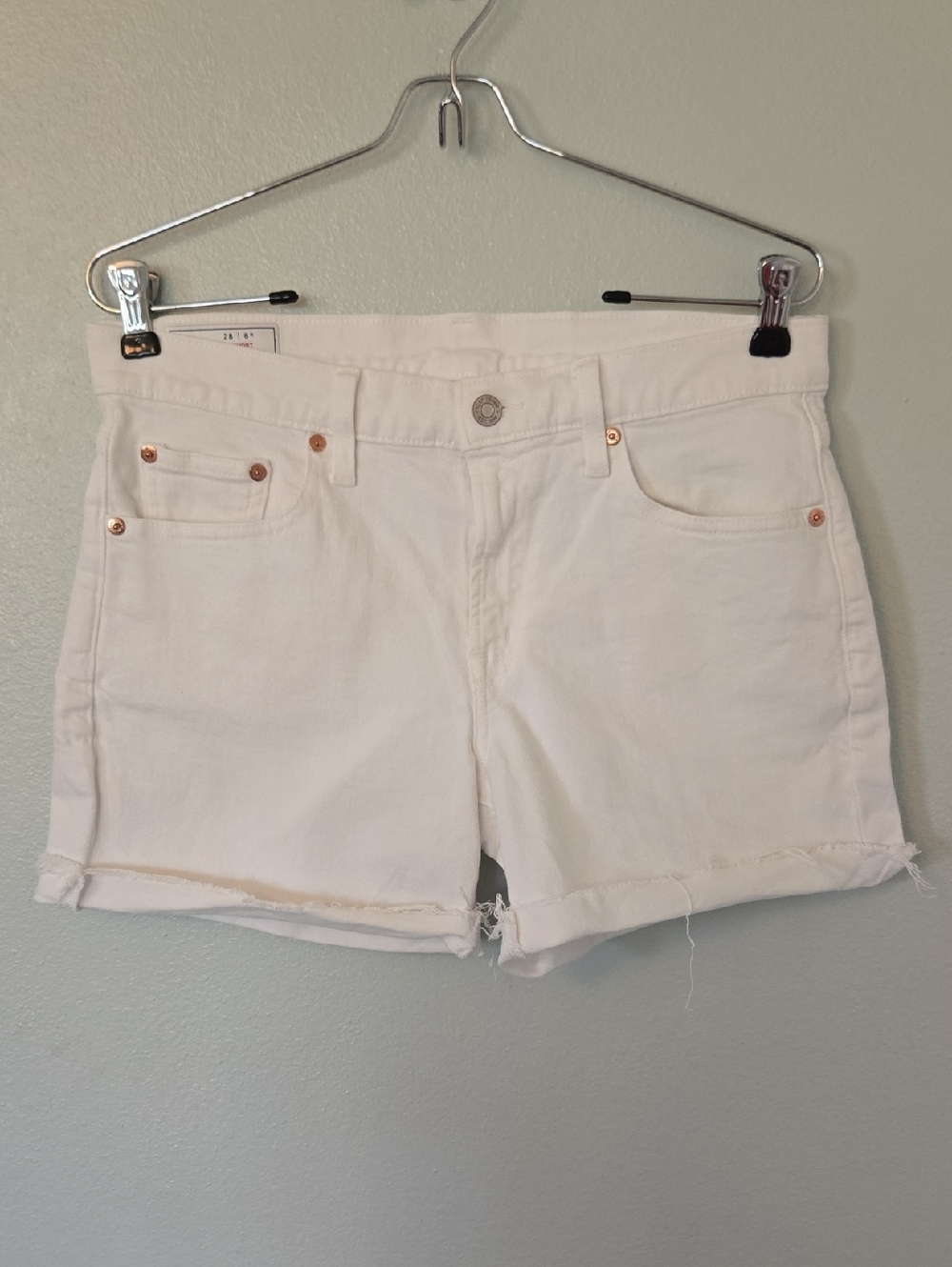 Gap | White Denim 5" Mid Rise Shorts Size 6/28